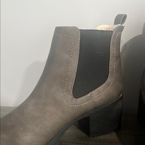 Gray Chunky Heel Ankle Booties with Rugged Sole - Picture 2 of 7